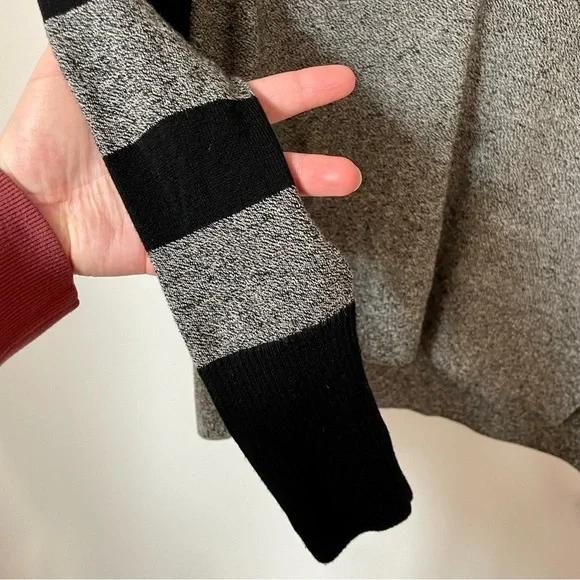 Smartwool Women's Edgewood V-Neck Sweater Black and Grey Size Small - Picture 6 of 9